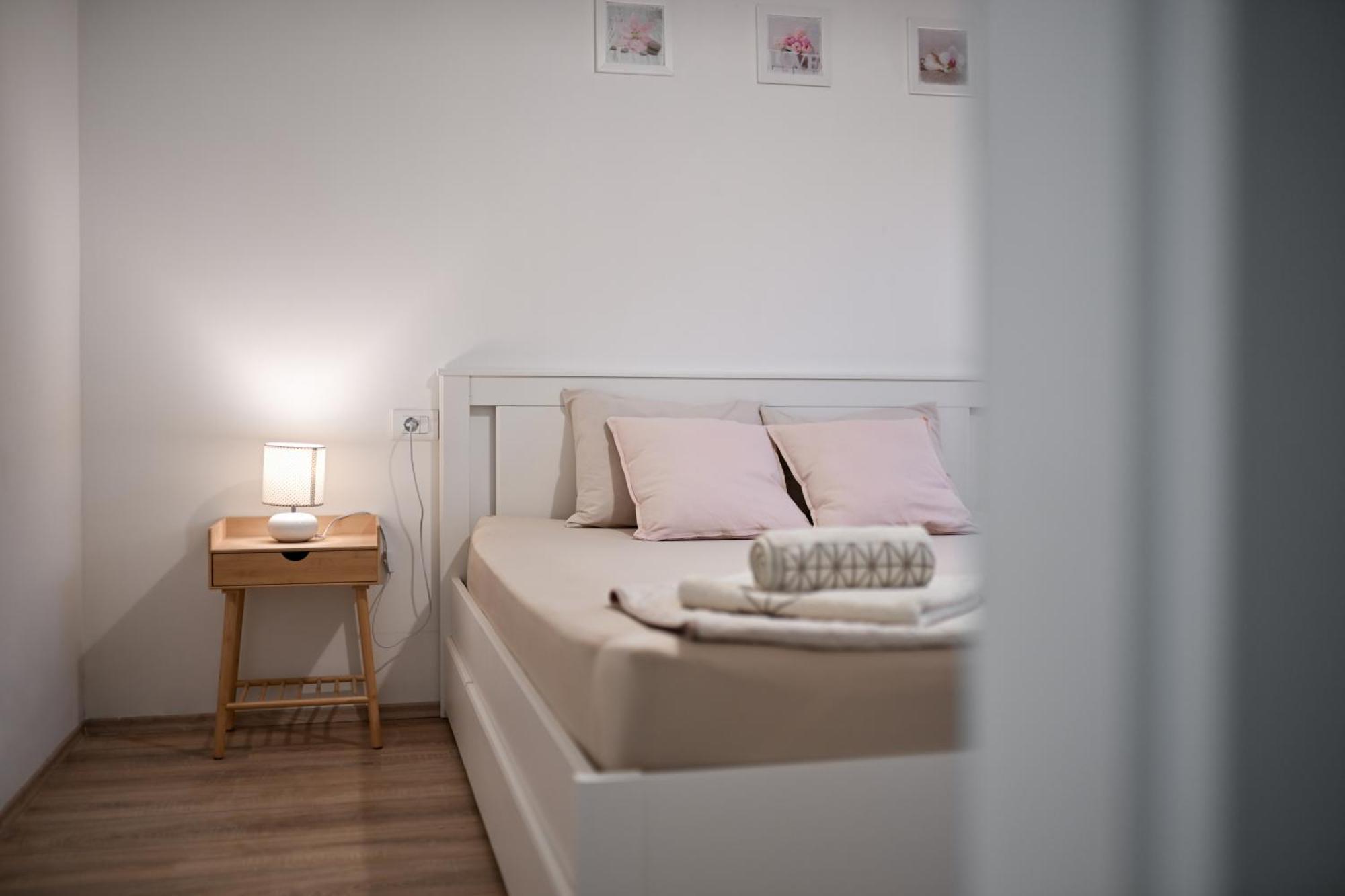 Holiday home Aprilis Galovac  Extérieur photo