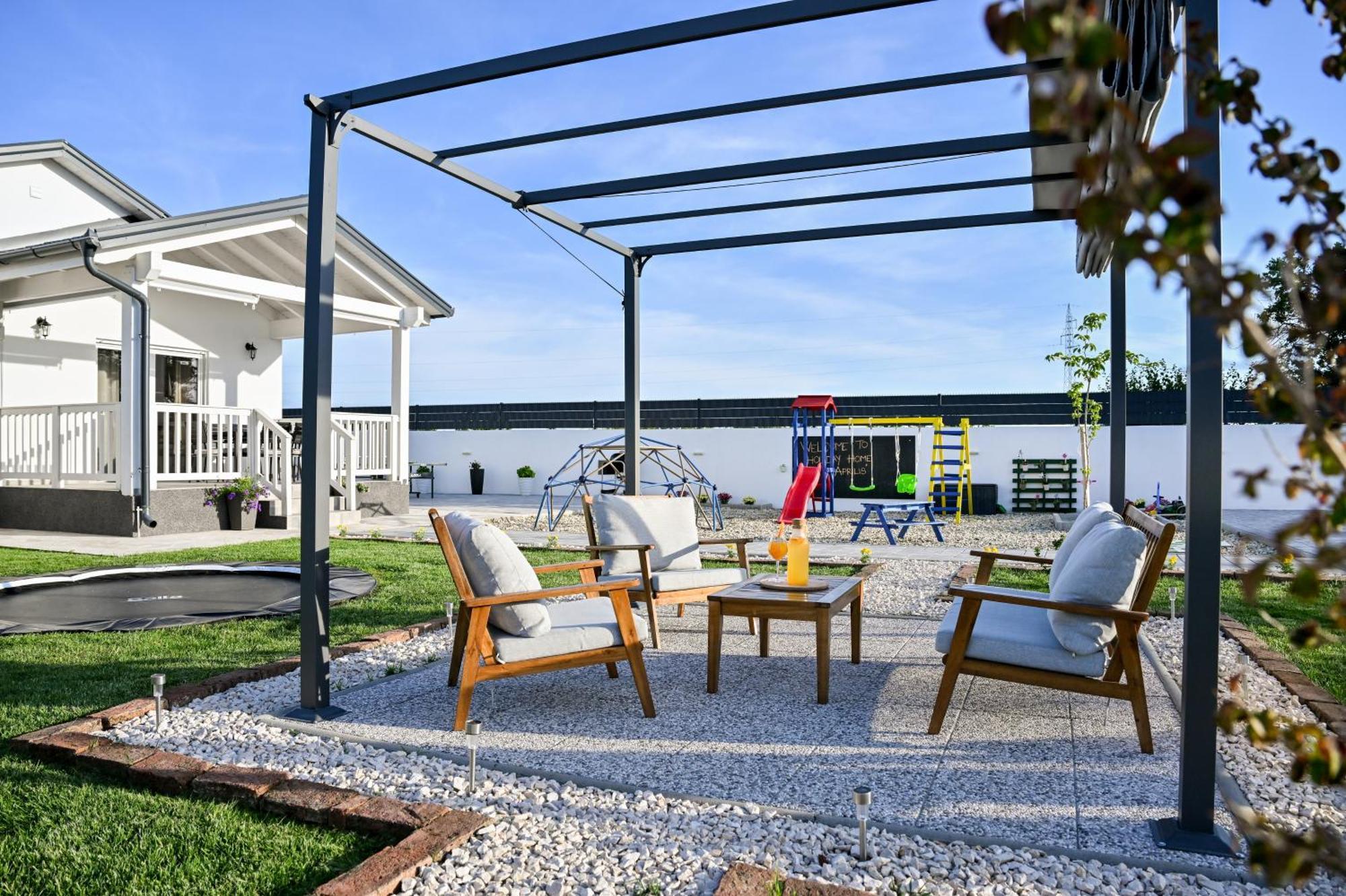 Holiday home Aprilis Galovac  Extérieur photo